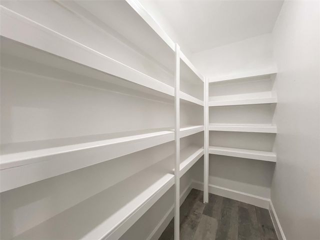 7851 Pecan Villas Drive, Houston, TX 77061