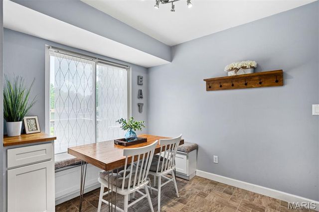 1424 Twin Trails Drive, Fenton, MO 63026