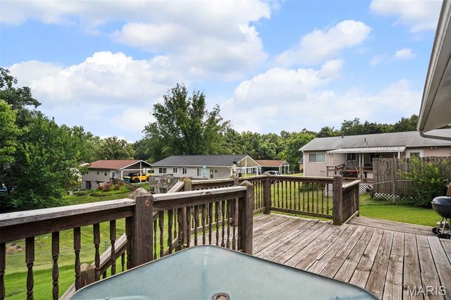 1424 Twin Trails Drive, Fenton, MO 63026