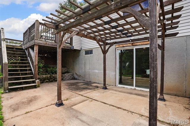 1424 Twin Trails Drive, Fenton, MO 63026