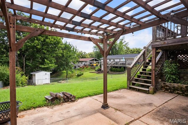 1424 Twin Trails Drive, Fenton, MO 63026