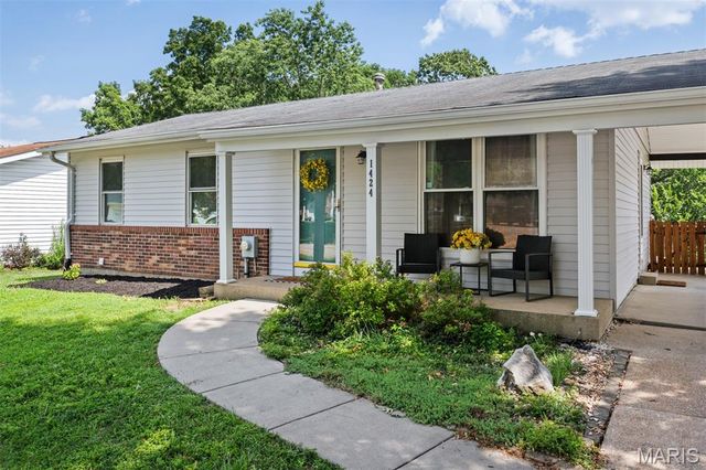 1424 Twin Trails Drive, Fenton, MO 63026