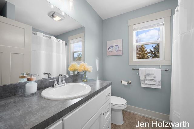 5650 16th Avenue, Georgetown Twp, MI 49426