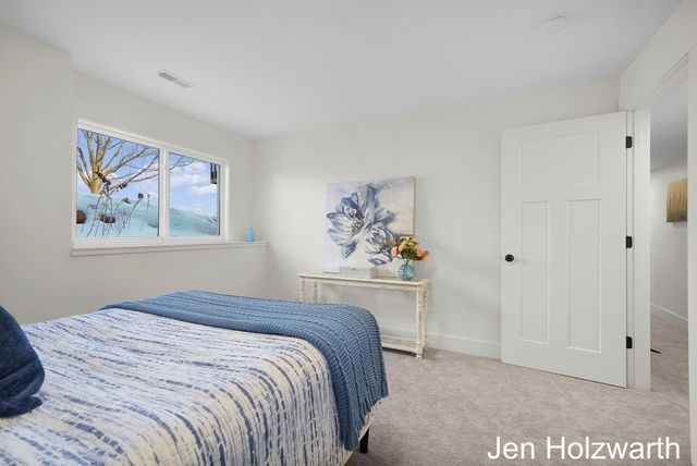 5650 16th Avenue, Georgetown Twp, MI 49426