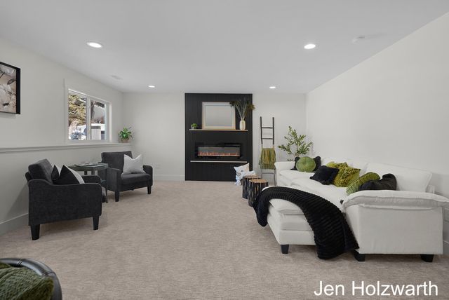 5650 16th Avenue, Georgetown Twp, MI 49426