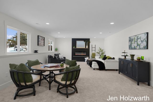 5650 16th Avenue, Georgetown Twp, MI 49426