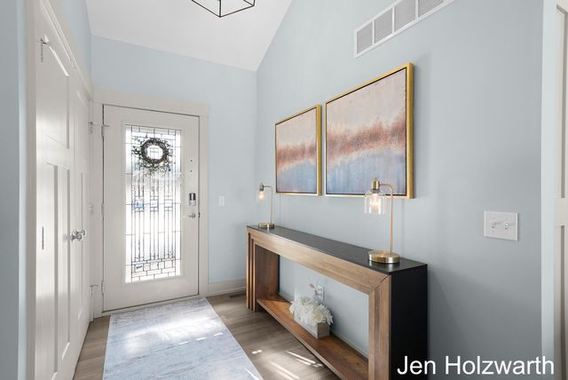 5650 16th Avenue, Georgetown Twp, MI 49426