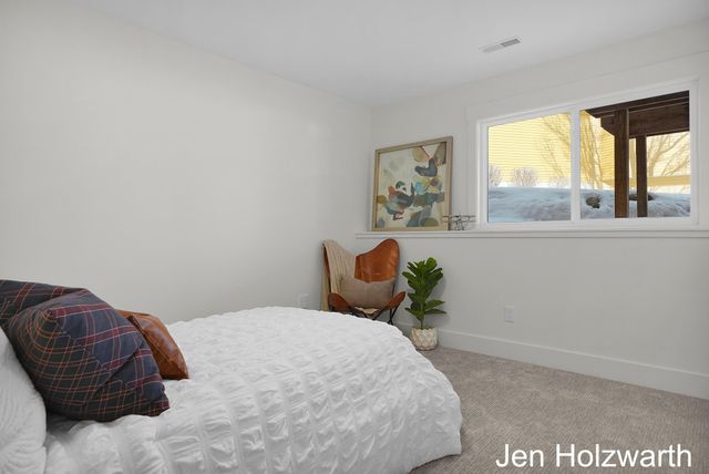 5650 16th Avenue, Georgetown Twp, MI 49426