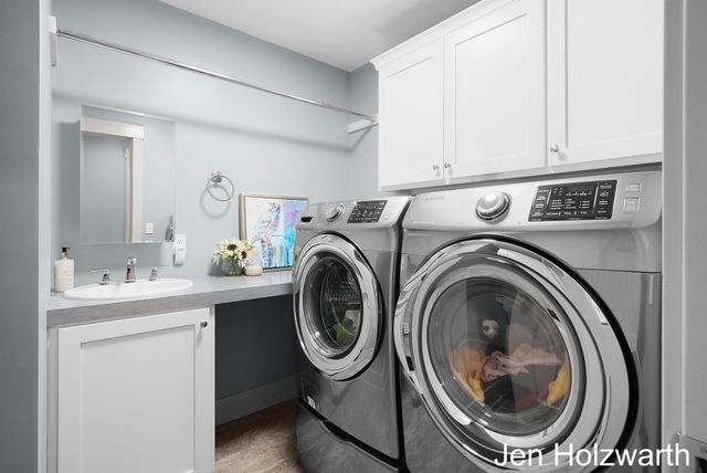 5650 16th Avenue, Georgetown Twp, MI 49426