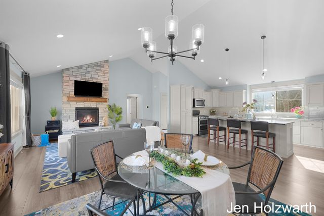 5650 16th Avenue, Georgetown Twp, MI 49426