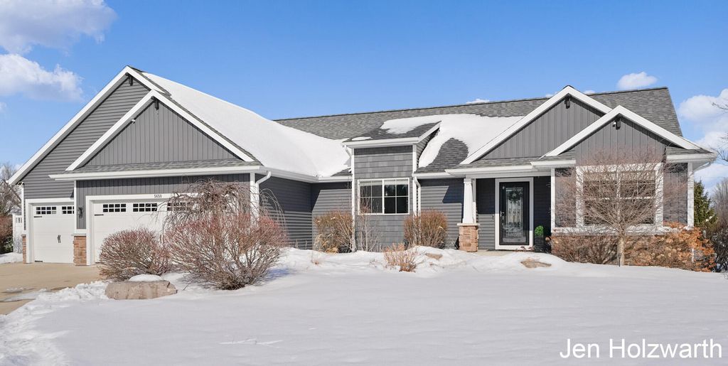 5650 16th Avenue, Georgetown Twp, MI 49426