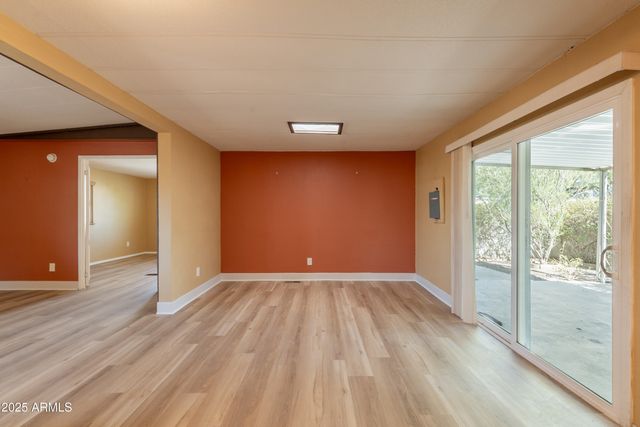 1507 E HELENA Drive, Phoenix, AZ 85022