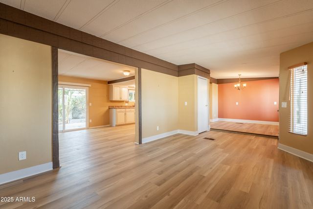 1507 E HELENA Drive, Phoenix, AZ 85022