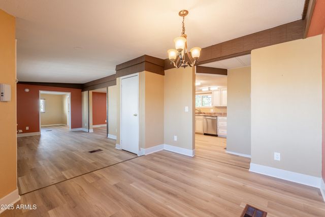 1507 E HELENA Drive, Phoenix, AZ 85022