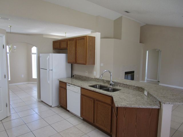 995 Black Coral Avenue NW, Palm Bay, FL 32907