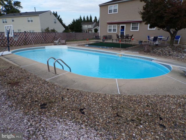 5 BROOKSIDE DR, Sewell, NJ 08080