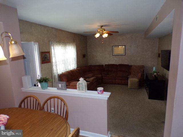 5 BROOKSIDE DR, Sewell, NJ 08080