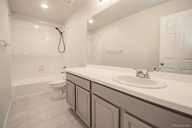 3950 Eaton Park Street, Aurora, CO 80019