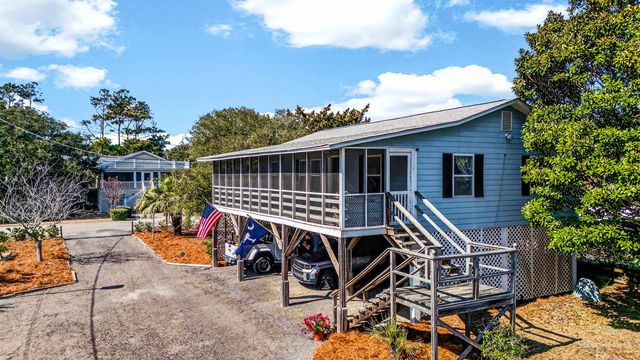 580 Parker Dr., Pawleys Island, SC 29585