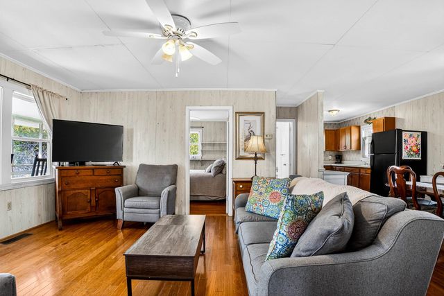 580 Parker Dr., Pawleys Island, SC 29585