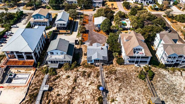 580 Parker Dr., Pawleys Island, SC 29585