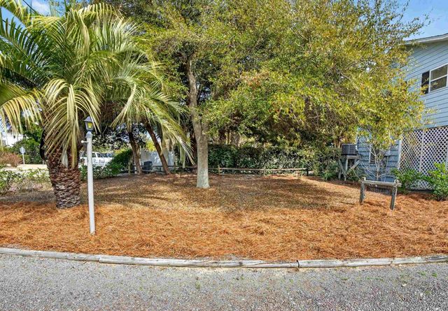 580 Parker Dr., Pawleys Island, SC 29585