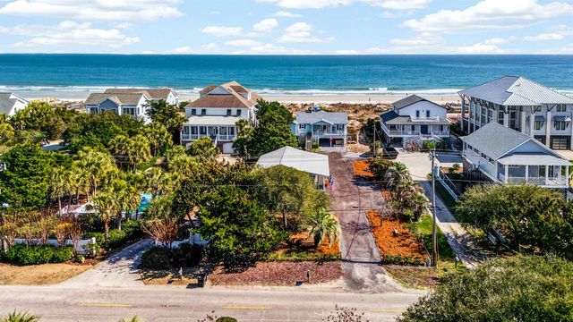 580 Parker Dr., Pawleys Island, SC 29585