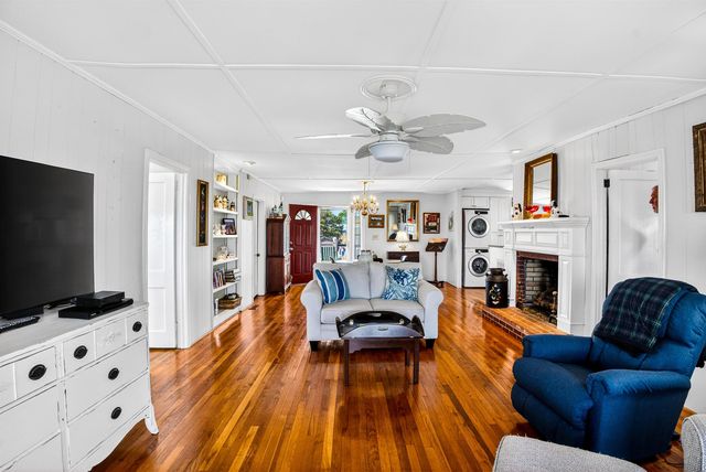 580 Parker Dr., Pawleys Island, SC 29585