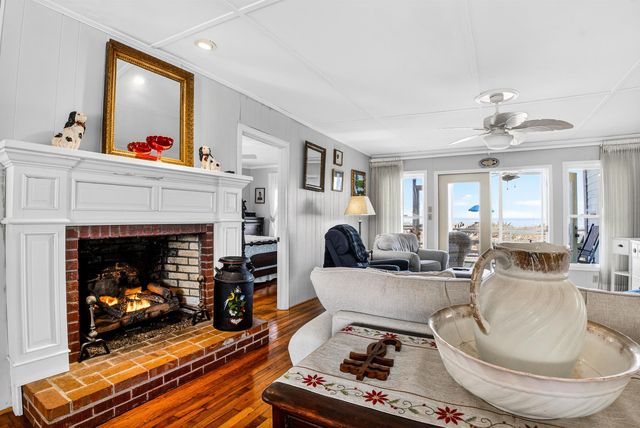 580 Parker Dr., Pawleys Island, SC 29585