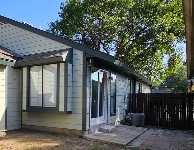 1803 Sherwood Place, Carrollton, TX 75006