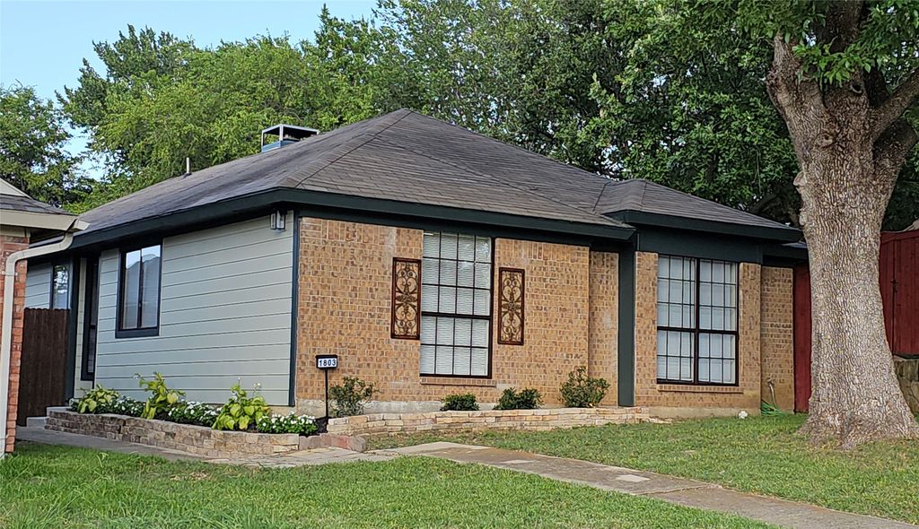 1803 Sherwood Place, Carrollton, TX 75006