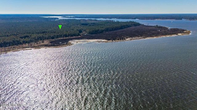 151 Garbacon Drive, Beaufort, NC 28516