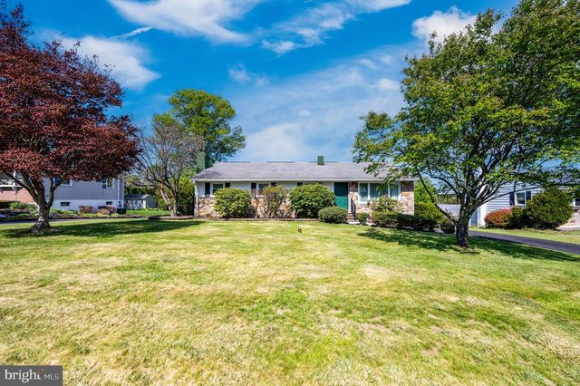 220 MAPLE SPRINGS DR, Birdsboro, PA 19508