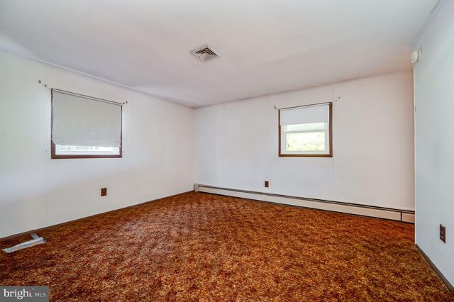 220 MAPLE SPRINGS DR, Birdsboro, PA 19508