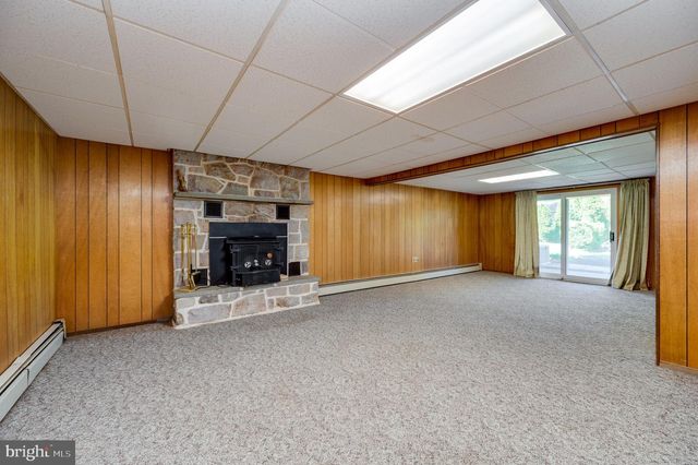 220 MAPLE SPRINGS DR, Birdsboro, PA 19508