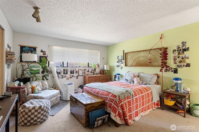 6013 4th Avenue NW, Seattle, WA 98107