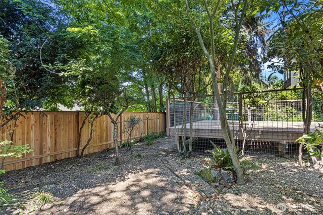 6013 4th Avenue NW, Seattle, WA 98107