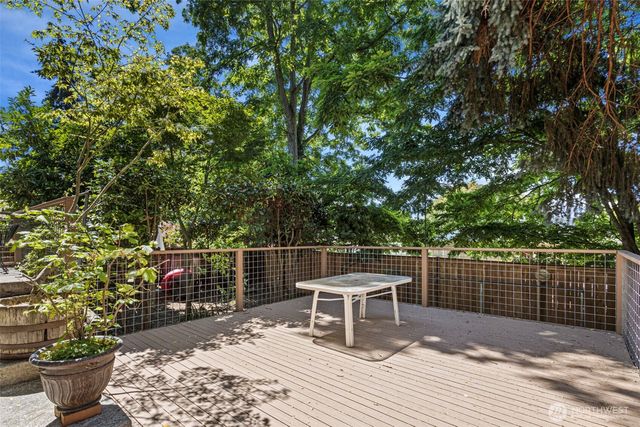 6013 4th Avenue NW, Seattle, WA 98107