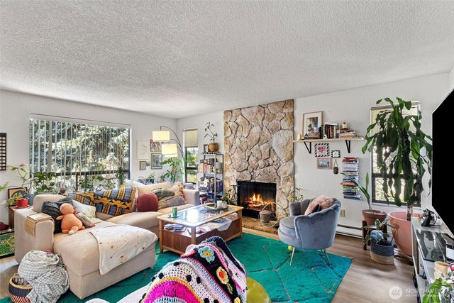 6013 4th Avenue NW, Seattle, WA 98107