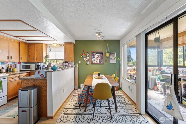 6013 4th Avenue NW, Seattle, WA 98107