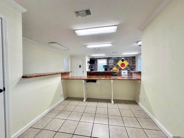 318 E Cornerview St, Gonzales, LA 70737