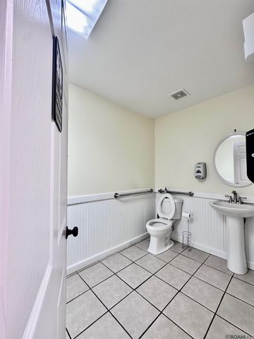 318 E Cornerview St, Gonzales, LA 70737