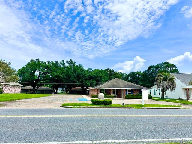 318 E Cornerview St, Gonzales, LA 70737