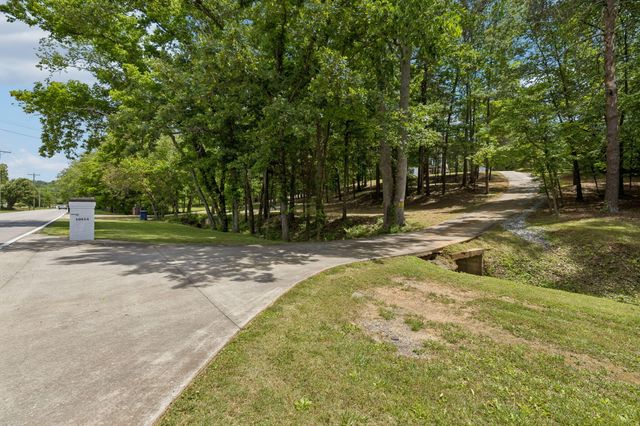 10514 E Brainerd Road, Apison, TN 37302