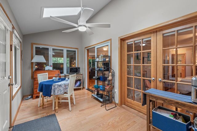 7214 W Mequon Square DRIVE, Mequon, WI 53092