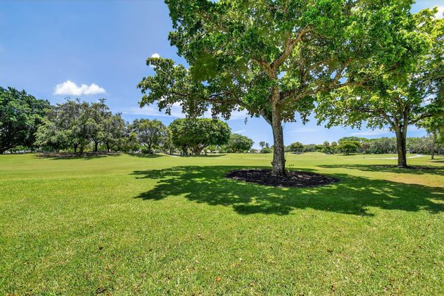 11570 Briarwood Circle 1, Boynton Beach, FL 33437