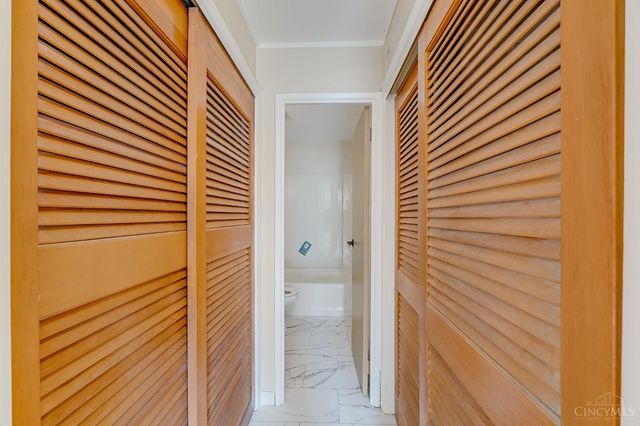 143 Flintstone Drive, Harrison, OH 45030