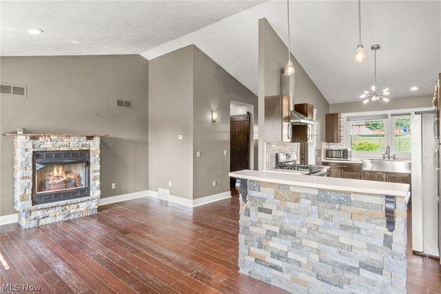 6031 Woodcrest Avenue NE, Canton, OH 44721