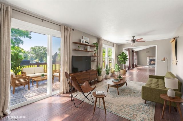6031 Woodcrest Avenue NE, Canton, OH 44721