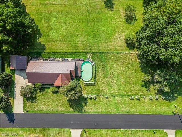 6031 Woodcrest Avenue NE, Canton, OH 44721
